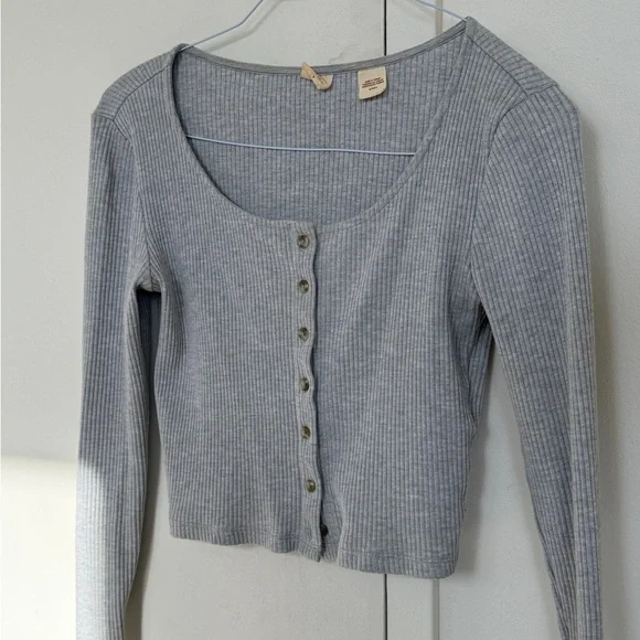Levi's Gray Ribbed Button-Up Top - Picture 1 of 3